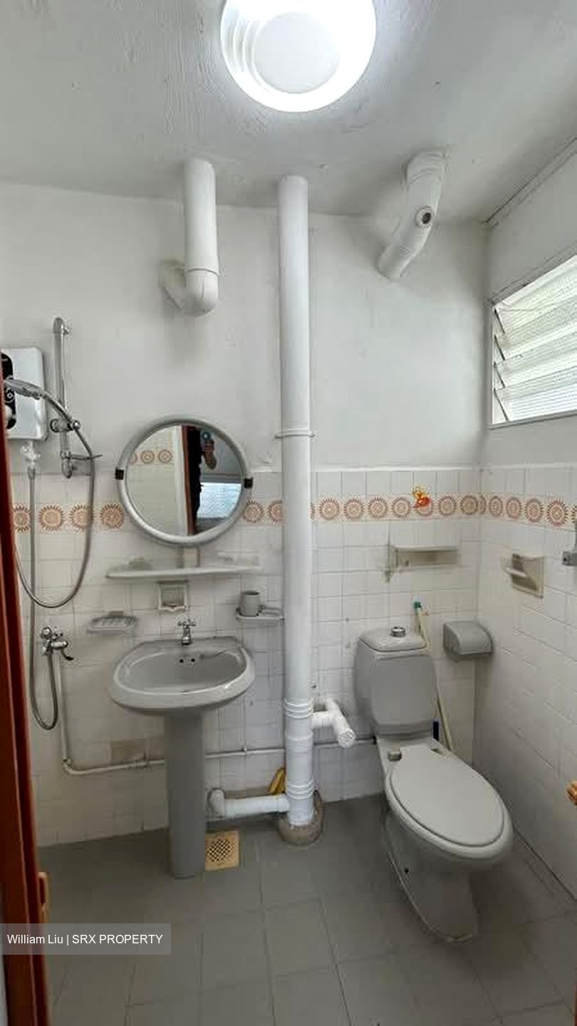 Blk 238 Jurong East Street 21 (Jurong East), HDB 5 Rooms #538001191